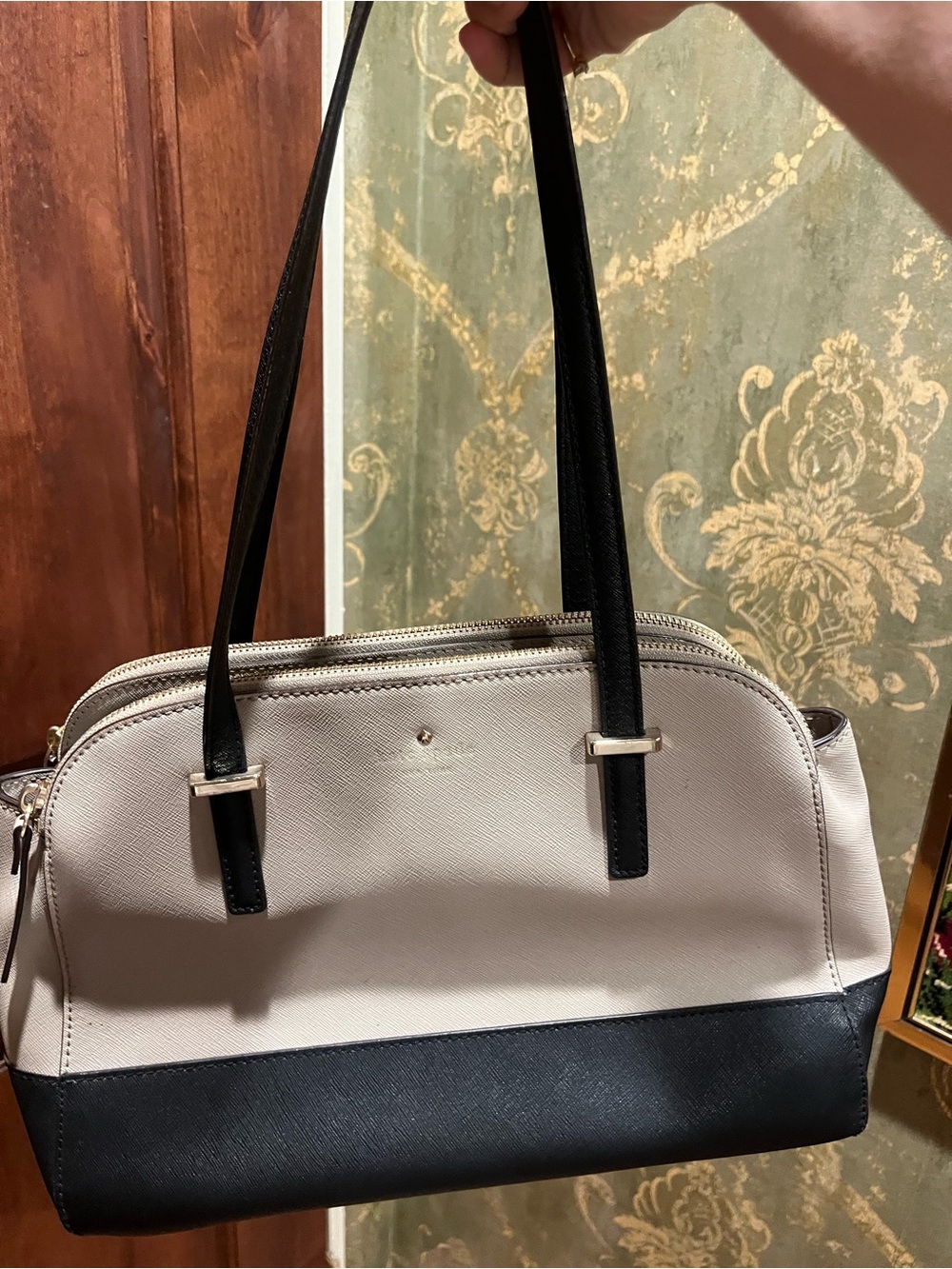 Classic Two-Tone Kate Spade Tote Bag in Cream and Black